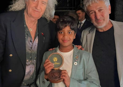 Brian May, Aneeshwar, Garik Israelian