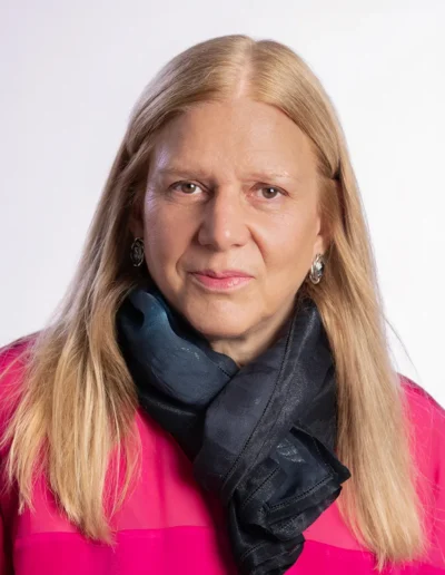 Gilda Almeida Headshot portrait for Interwoven's founder and creative producer Gilda Almeida