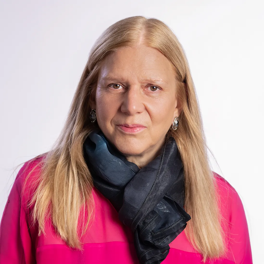 Headshot portrait for Interwoven's founder and creative producer Gilda Almeida